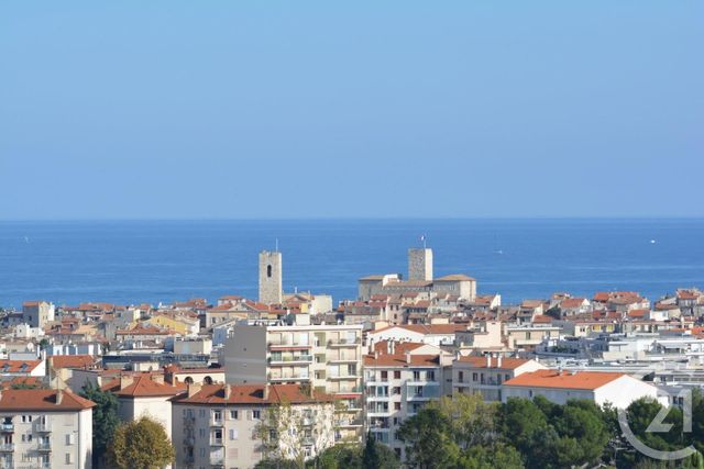 Afficher la photo en grand Appartement F4 à vendre - 4 pièces - 90.0 m2 - ANTIBES - 06 - PROVENCE-ALPES-COTE-D-AZUR - Century 21 Roi Soleil