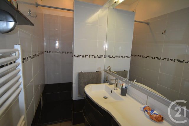 Afficher la photo en grand Appartement F4 à vendre - 4 pièces - 90.0 m2 - ANTIBES - 06 - PROVENCE-ALPES-COTE-D-AZUR - Century 21 Roi Soleil