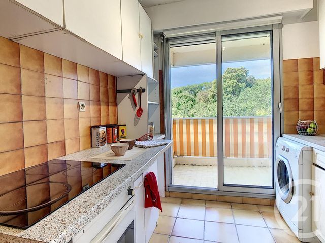 Afficher la photo en grand Appartement F3 à vendre - 3 pièces - 63.0 m2 - ANTIBES - 06 - PROVENCE-ALPES-COTE-D-AZUR - Century 21 Roi Soleil