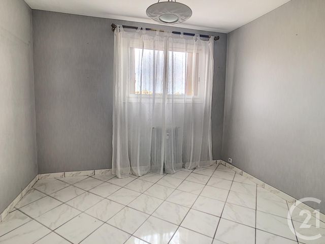 Appartement F4 à vendre - 4 pièces - 93.0 m2 - JUAN LES PINS - 06 - PROVENCE-ALPES-COTE-D-AZUR - Century 21 Roi Soleil Appartement F4 à vendre - 4 pièces - 93.0 m2 - JUAN LES PINS - 06 - PROVENCE-ALPES-COTE-D-AZUR - Century 21 Roi Soleil