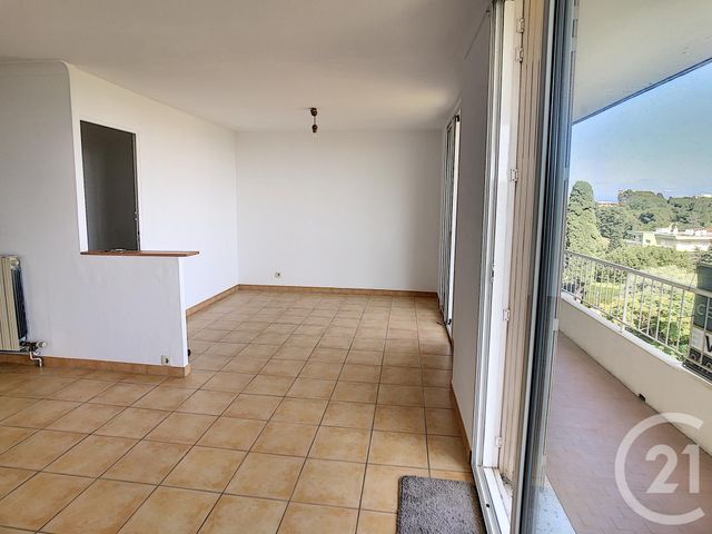 Afficher la photo en grand Appartement F3 à vendre - 3 pièces - 62.0 m2 - ANTIBES - 06 - PROVENCE-ALPES-COTE-D-AZUR - Century 21 Roi Soleil