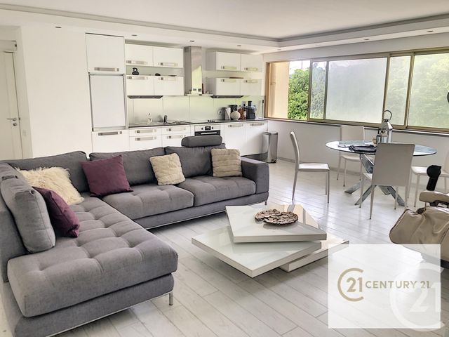 Appartement F3 à vendre - 3 pièces - 64.87 m2 - JUAN LES PINS - 06 - PROVENCE-ALPES-COTE-D-AZUR - Century 21 Roi Soleil Appartement F3 à vendre - 3 pièces - 64.87 m2 - JUAN LES PINS - 06 - PROVENCE-ALPES-COTE-D-AZUR - Century 21 Roi Soleil