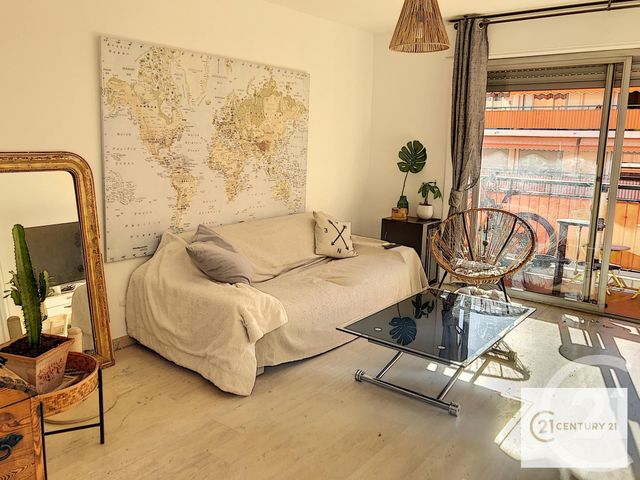 Appartement F2 à vendre - 2 pièces - 48.0 m2 - ANTIBES - 06 - PROVENCE-ALPES-COTE-D-AZUR - Century 21 Roi Soleil Appartement F2 à vendre - 2 pièces - 48.0 m2 - ANTIBES - 06 - PROVENCE-ALPES-COTE-D-AZUR - Century 21 Roi Soleil