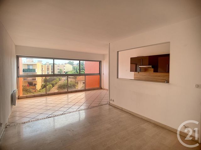 Afficher la photo en grand Appartement F2 à vendre - 2 pièces - 44.0 m2 - ANTIBES - 06 - PROVENCE-ALPES-COTE-D-AZUR - Century 21 Roi Soleil