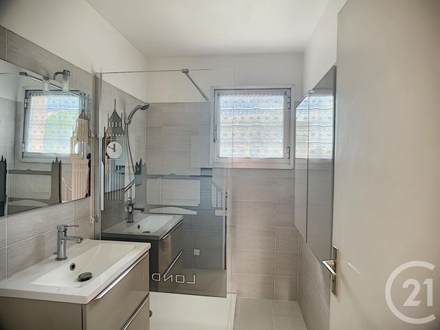 Afficher la photo en grand Appartement F2 à vendre - 2 pièces - 44.0 m2 - ANTIBES - 06 - PROVENCE-ALPES-COTE-D-AZUR - Century 21 Roi Soleil