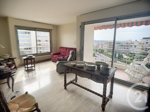 Appartement F3 à vendre - 3 pièces - 73.0 m2 - ANTIBES - 06 - PROVENCE-ALPES-COTE-D-AZUR - Century 21 Roi Soleil Appartement F3 à vendre - 3 pièces - 73.0 m2 - ANTIBES - 06 - PROVENCE-ALPES-COTE-D-AZUR - Century 21 Roi Soleil