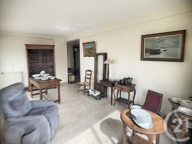 Appartement F3 à vendre - 3 pièces - 73.0 m2 - ANTIBES - 06 - PROVENCE-ALPES-COTE-D-AZUR - Century 21 Roi Soleil Appartement F3 à vendre - 3 pièces - 73.0 m2 - ANTIBES - 06 - PROVENCE-ALPES-COTE-D-AZUR - Century 21 Roi Soleil