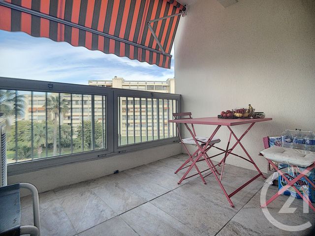 Appartement F2 à vendre - 2 pièces - 52.84 m2 - ANTIBES - 06 - PROVENCE-ALPES-COTE-D-AZUR - Century 21 Roi Soleil Appartement F2 à vendre - 2 pièces - 52.84 m2 - ANTIBES - 06 - PROVENCE-ALPES-COTE-D-AZUR - Century 21 Roi Soleil