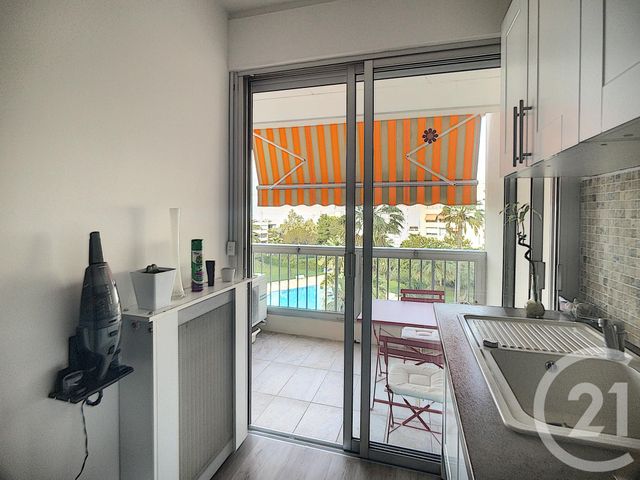 Appartement F2 à vendre - 2 pièces - 52.84 m2 - ANTIBES - 06 - PROVENCE-ALPES-COTE-D-AZUR - Century 21 Roi Soleil Appartement F2 à vendre - 2 pièces - 52.84 m2 - ANTIBES - 06 - PROVENCE-ALPES-COTE-D-AZUR - Century 21 Roi Soleil