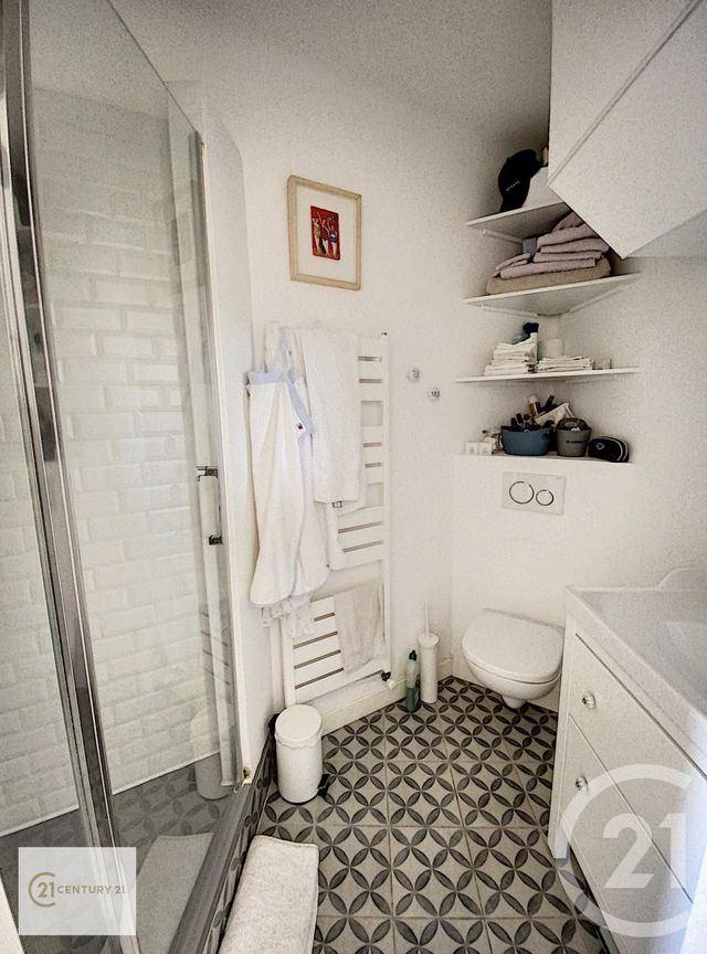 Appartement F2 à vendre - 2 pièces - 27.0 m2 - ANTIBES - 06 - PROVENCE-ALPES-COTE-D-AZUR - Century 21 Roi Soleil Appartement F2 à vendre - 2 pièces - 27.0 m2 - ANTIBES - 06 - PROVENCE-ALPES-COTE-D-AZUR - Century 21 Roi Soleil