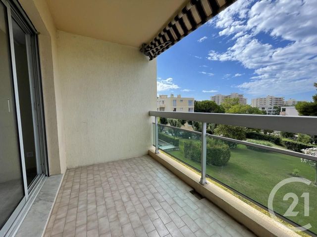 Afficher la photo en grand Appartement F2 à vendre - 2 pièces - 48.0 m2 - JUAN LES PINS - 06 - PROVENCE-ALPES-COTE-D-AZUR - Century 21 Roi Soleil