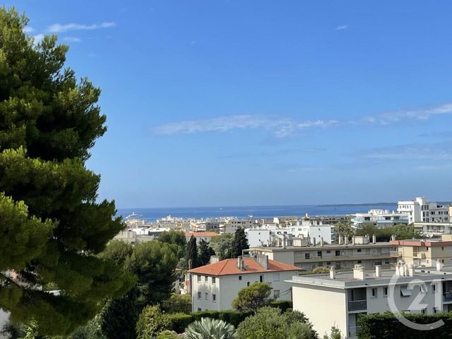 Afficher la photo en grand Appartement F2 à vendre - 2 pièces - 48.0 m2 - JUAN LES PINS - 06 - PROVENCE-ALPES-COTE-D-AZUR - Century 21 Roi Soleil