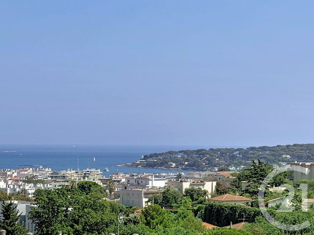 Appartement F3 à vendre - 3 pièces - 86.52 m2 - ANTIBES - 06 - PROVENCE-ALPES-COTE-D-AZUR - Century 21 Roi Soleil