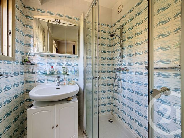 Appartement F3 à vendre - 3 pièces - 86.52 m2 - ANTIBES - 06 - PROVENCE-ALPES-COTE-D-AZUR - Century 21 Roi Soleil