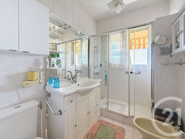 Appartement F3 à vendre - 3 pièces - 86.52 m2 - ANTIBES - 06 - PROVENCE-ALPES-COTE-D-AZUR - Century 21 Roi Soleil