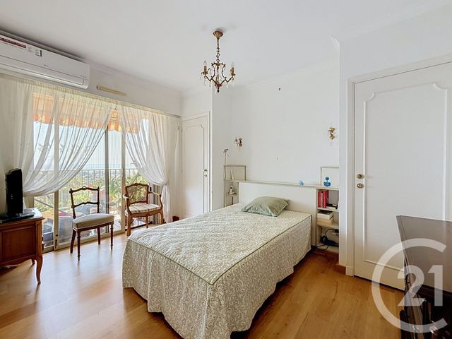 Appartement F3 à vendre - 3 pièces - 86.52 m2 - ANTIBES - 06 - PROVENCE-ALPES-COTE-D-AZUR - Century 21 Roi Soleil