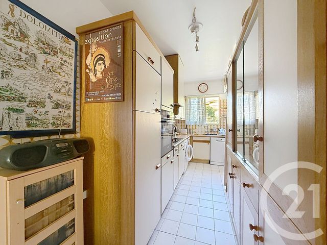 Appartement F3 à vendre - 3 pièces - 86.52 m2 - ANTIBES - 06 - PROVENCE-ALPES-COTE-D-AZUR - Century 21 Roi Soleil