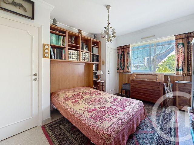 Appartement F3 à vendre - 3 pièces - 86.52 m2 - ANTIBES - 06 - PROVENCE-ALPES-COTE-D-AZUR - Century 21 Roi Soleil